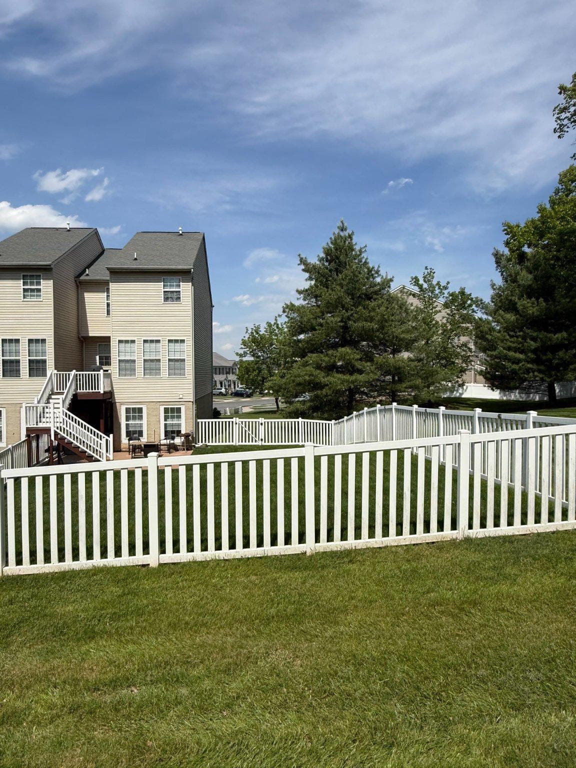 390 Bruaw Drive photo 2