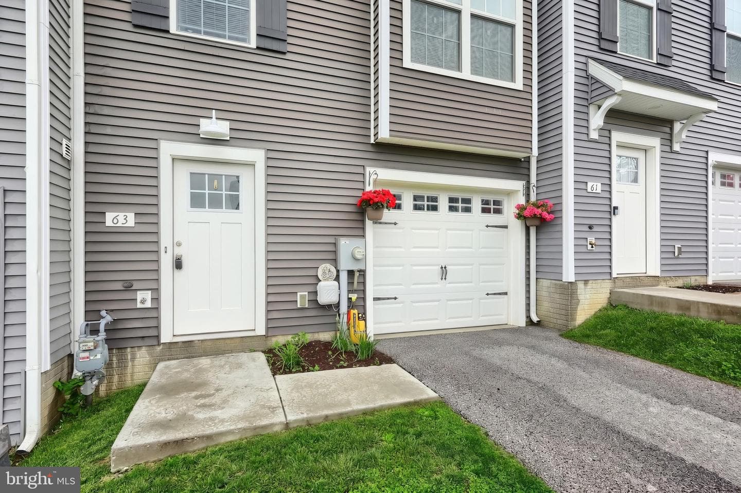 63 Overlook Drive photo 2