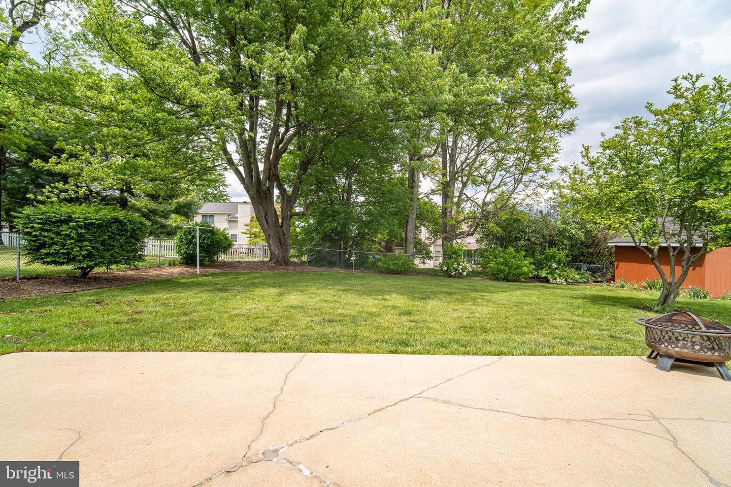 119 E Clearview Drive photo 33