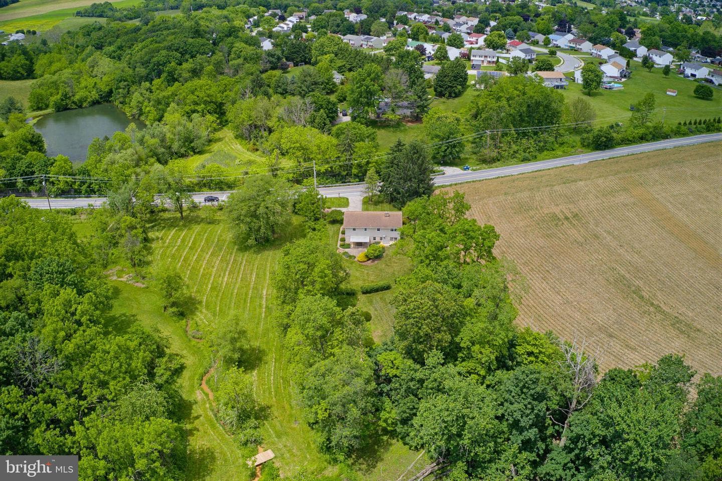 1110 Lombard Road photo 38