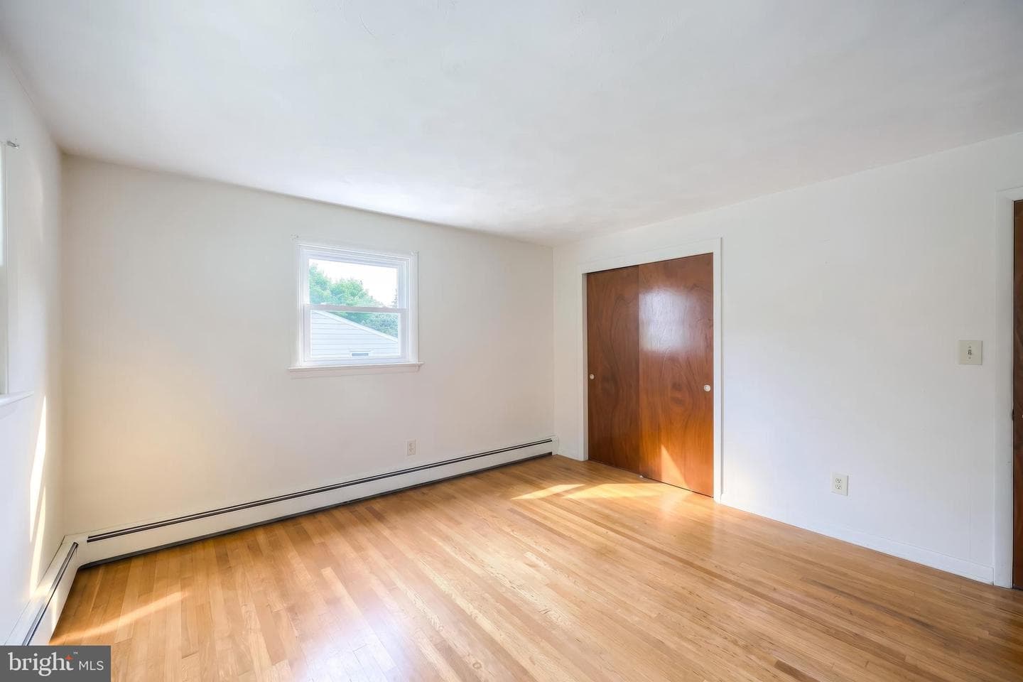 457 Holyoke Drive photo 16