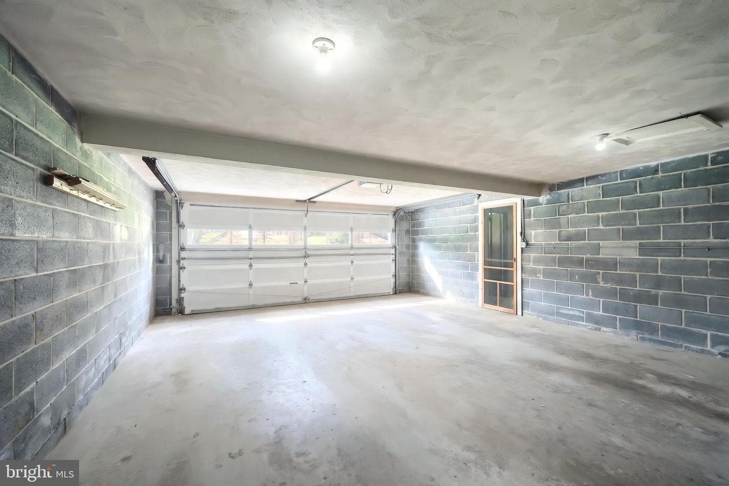 457 Holyoke Drive photo 25
