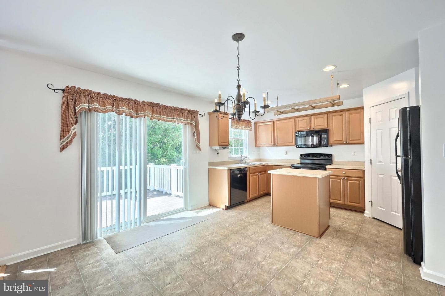 425 Lakeview Drive photo 23