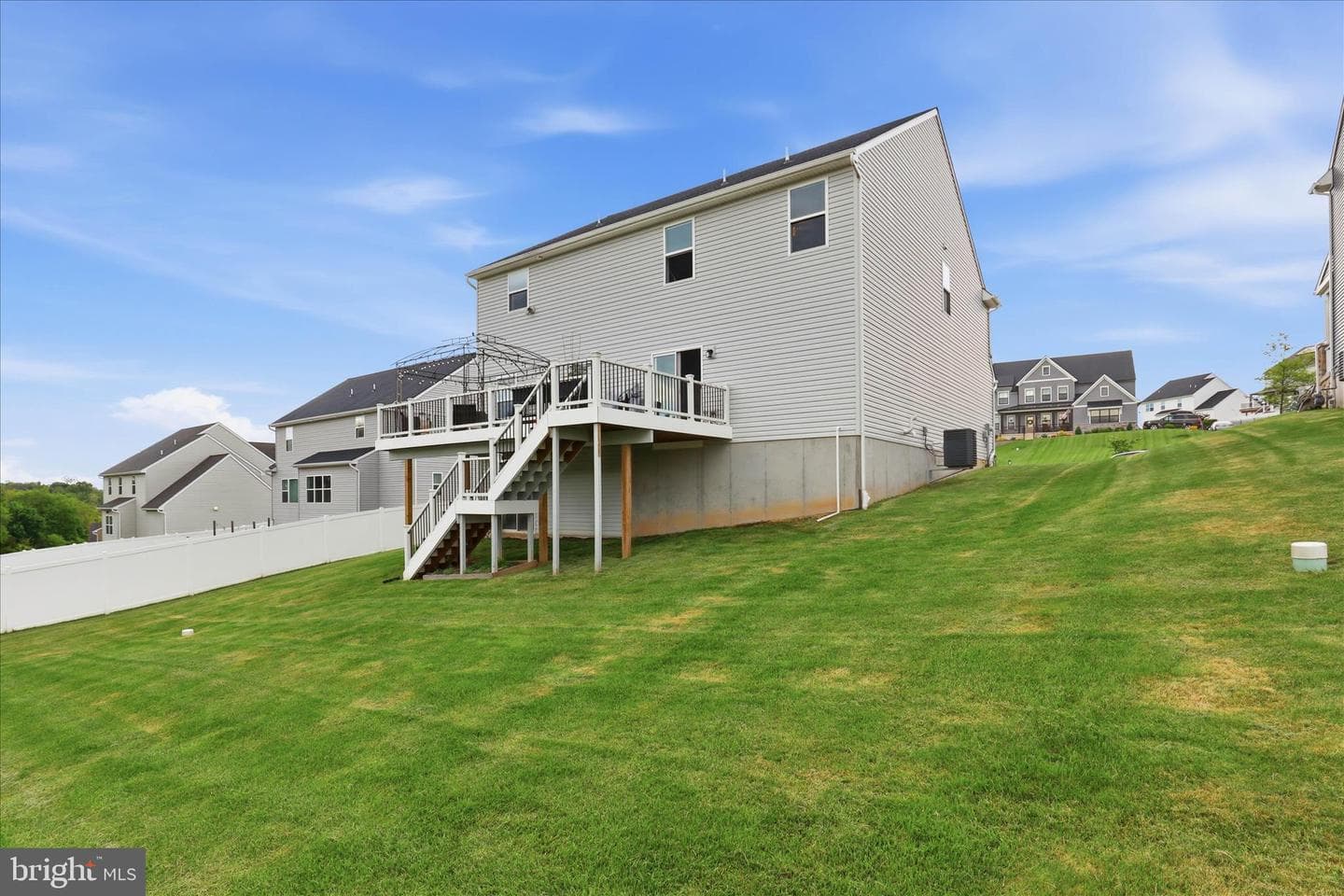 60 Blaine Drive photo 57