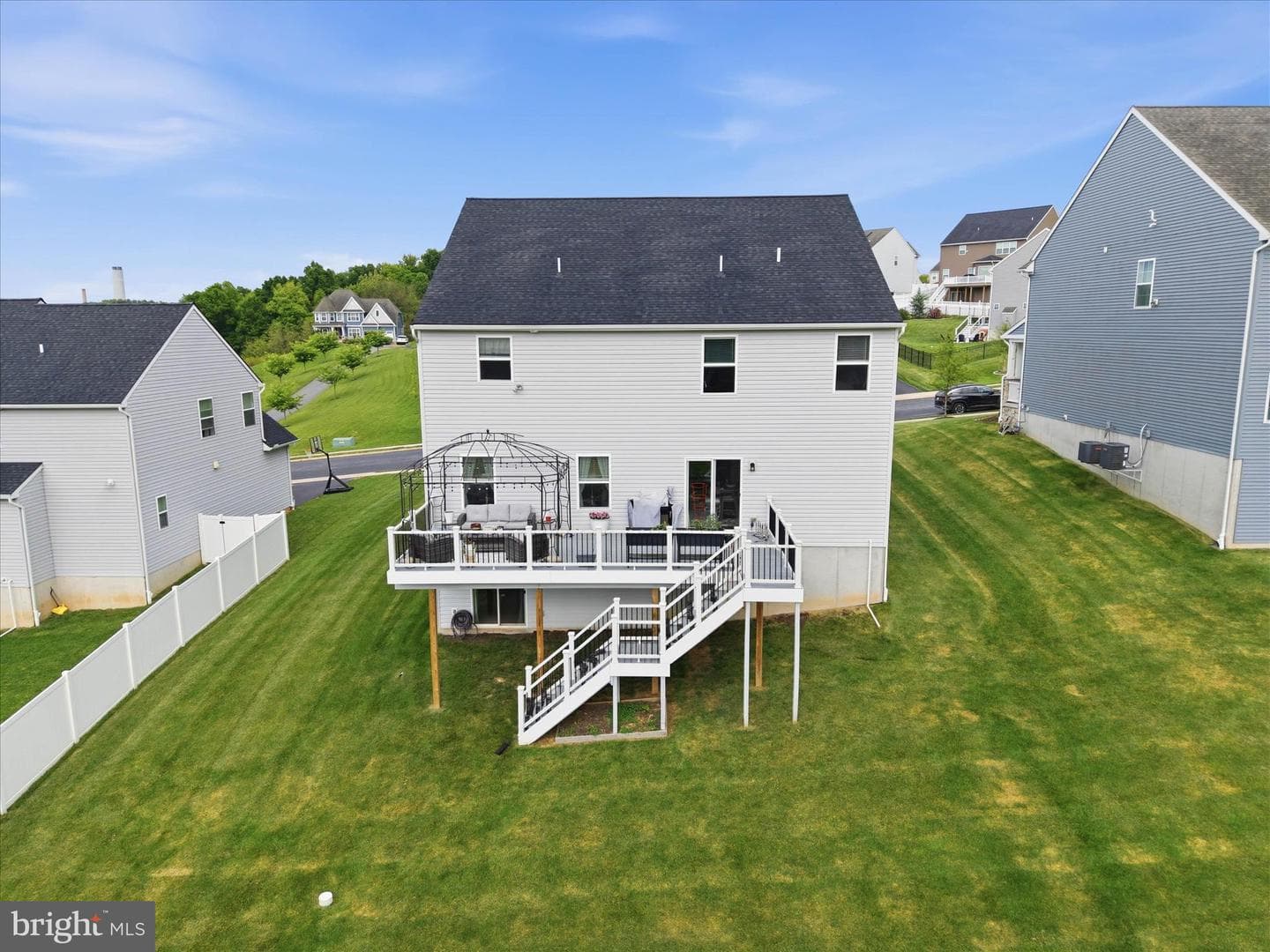 60 Blaine Drive photo 58