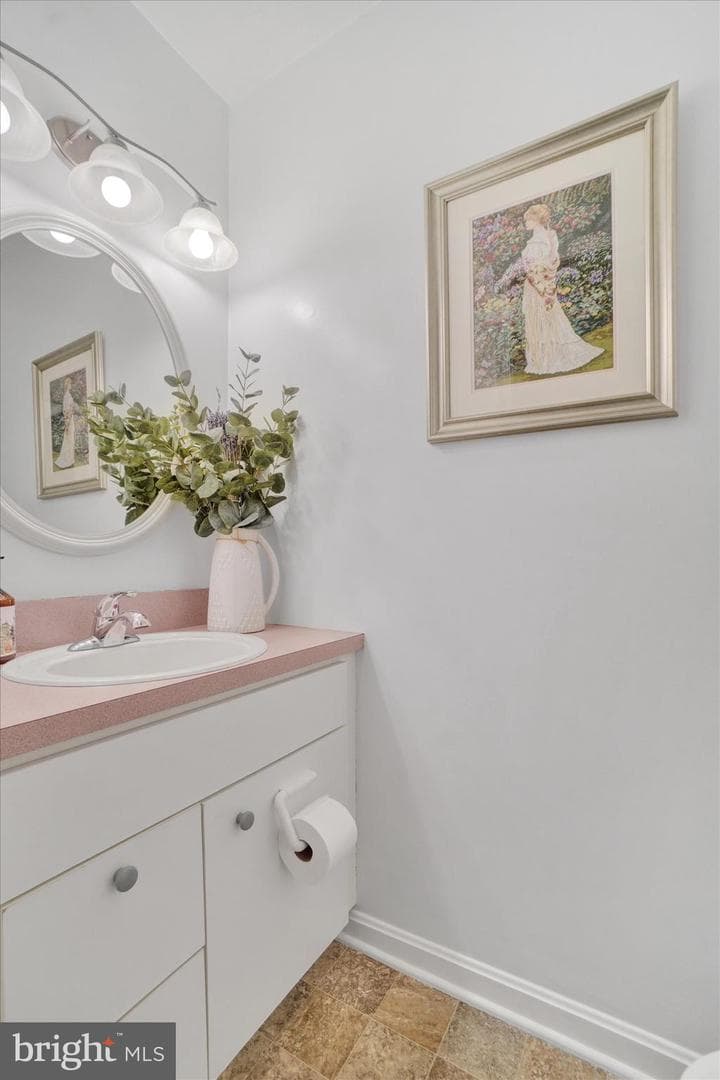 269 W Chestnut Street #3 photo 12