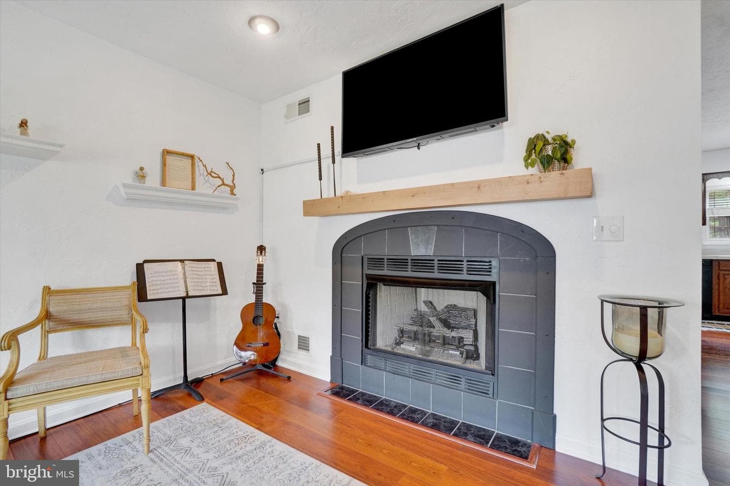 269 W Chestnut Street #3 photo 5