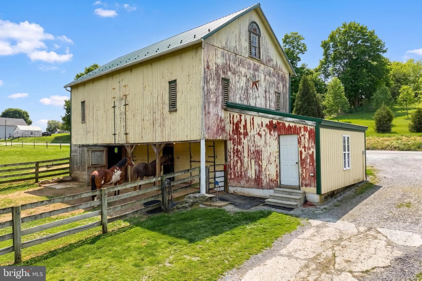 1425 Sunnyside Road photo 12