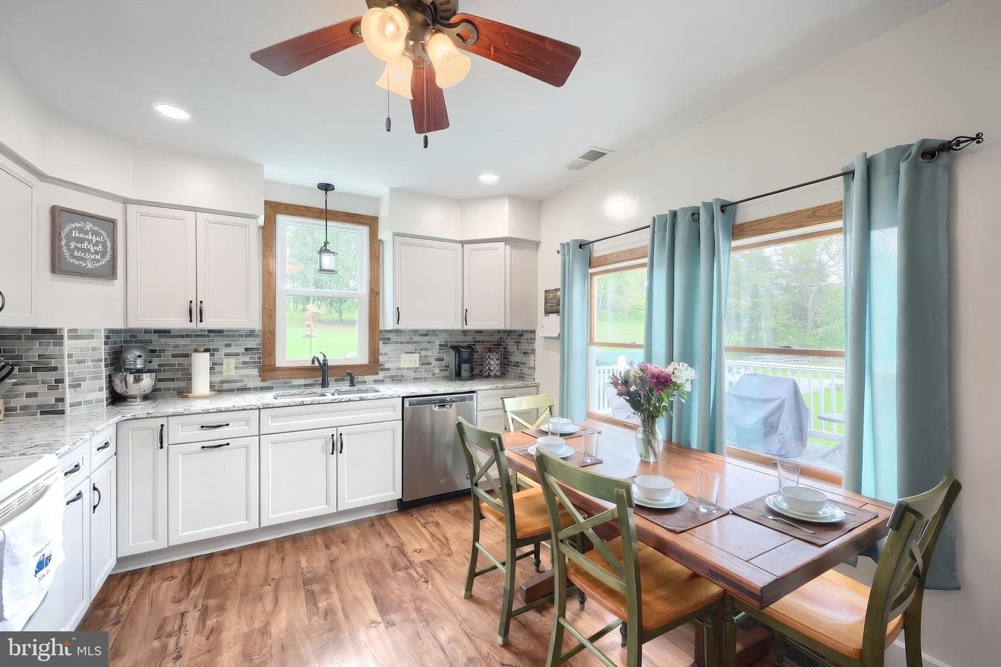 1425 Sunnyside Road photo 30
