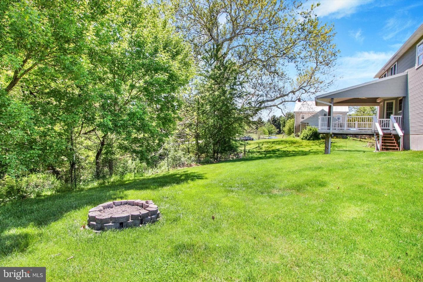 8 Mccleary Court photo 41