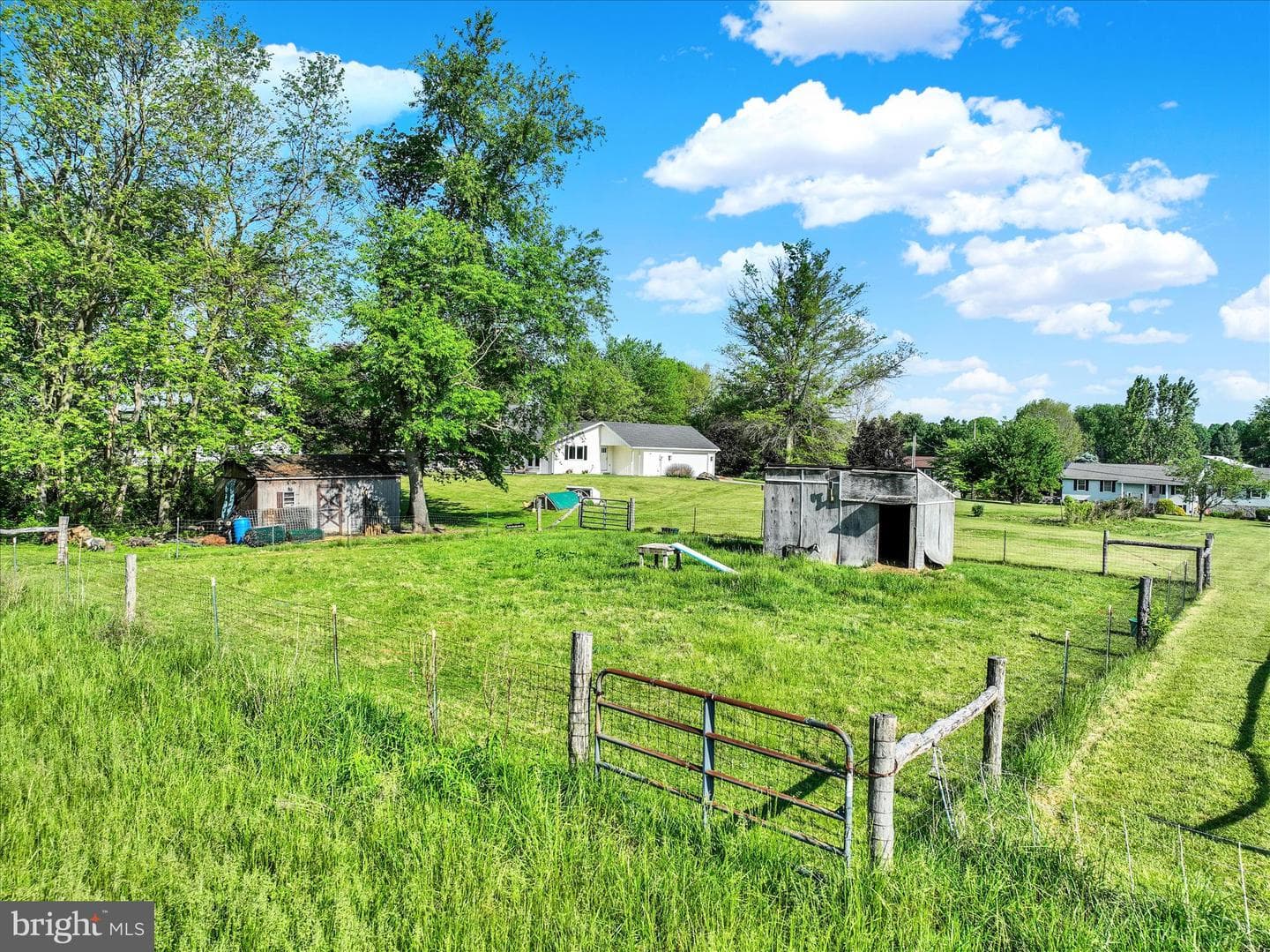 49 Willow Creek Road photo 47