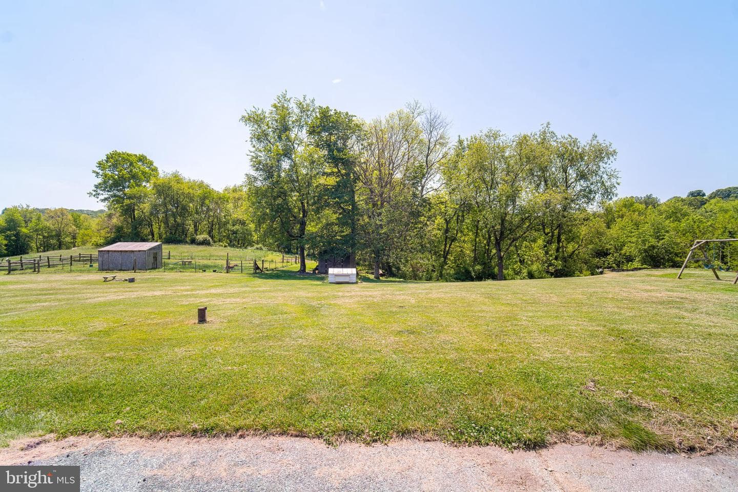 49 Willow Creek Road photo 59