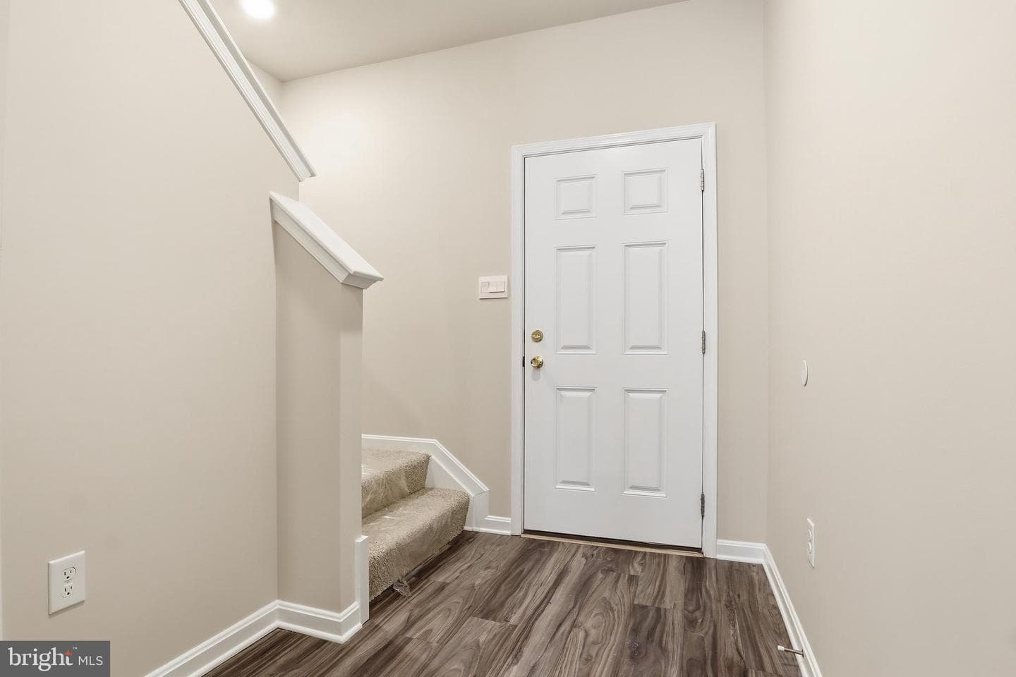 410 Maple Run Drive photo 5