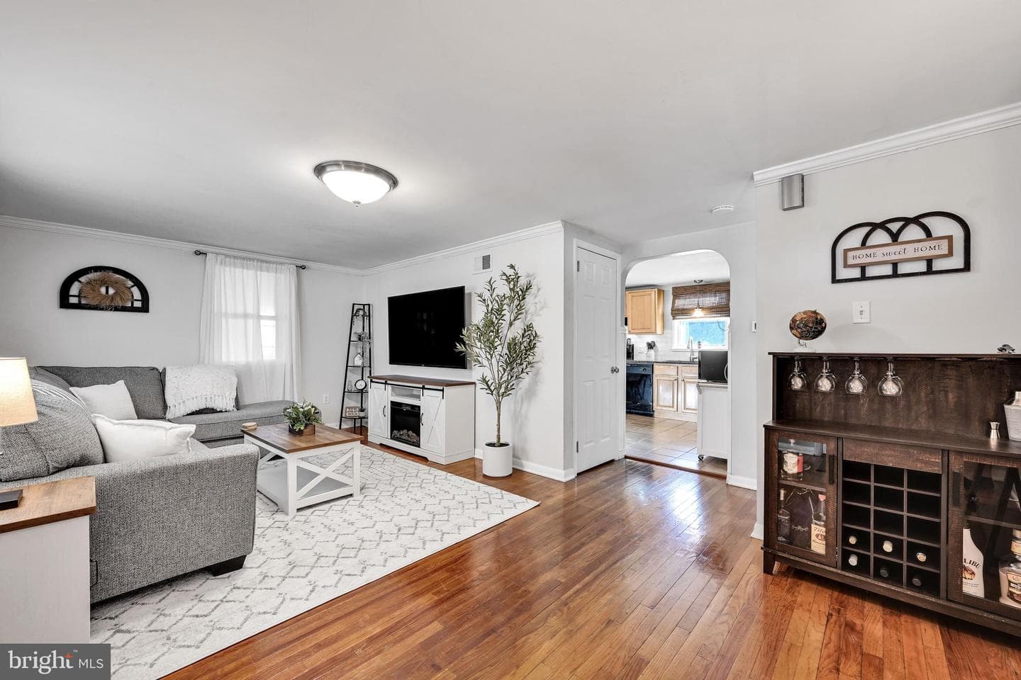 860 Hess Road photo 5