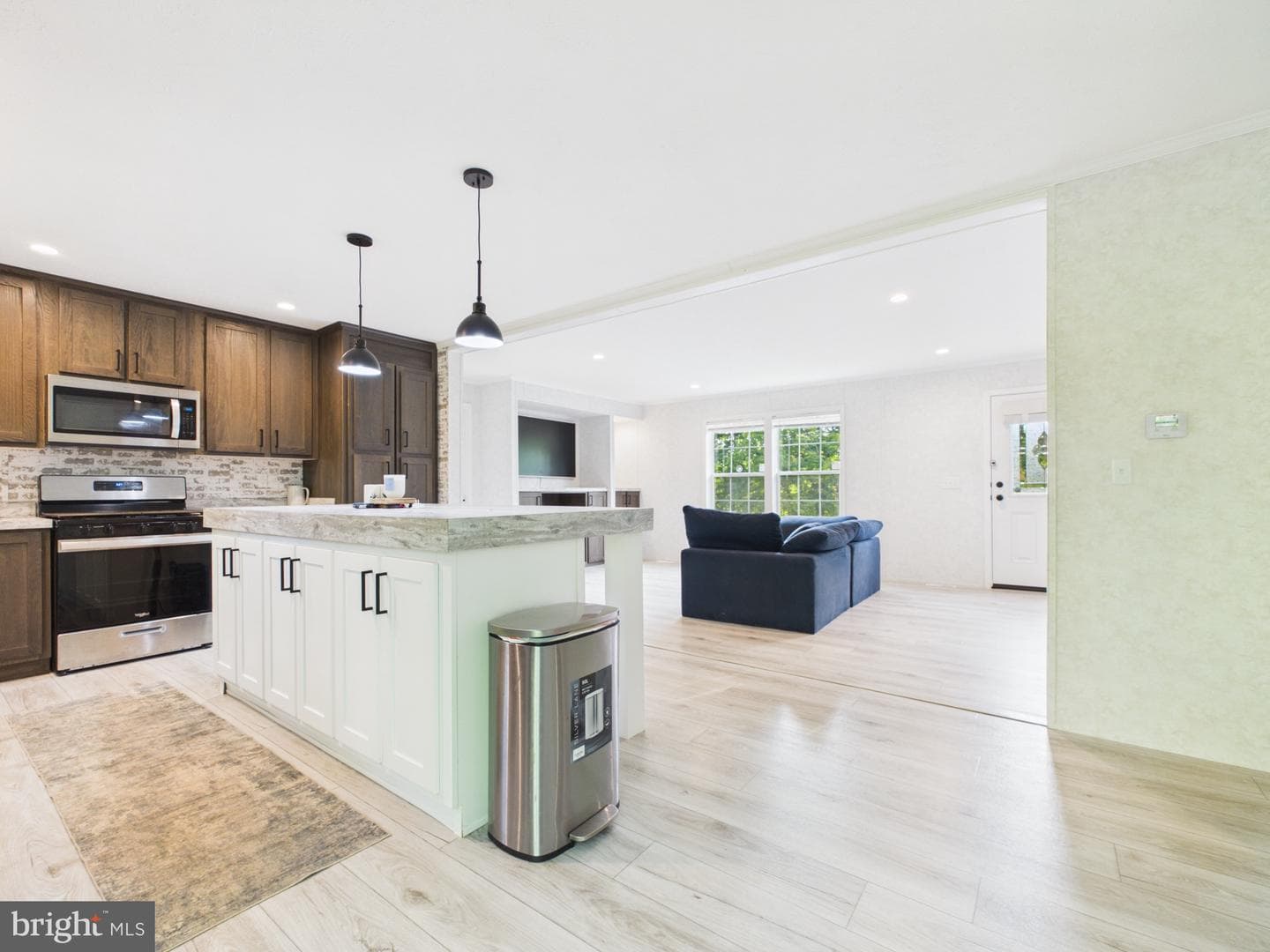 345 Boxwood Road photo 4