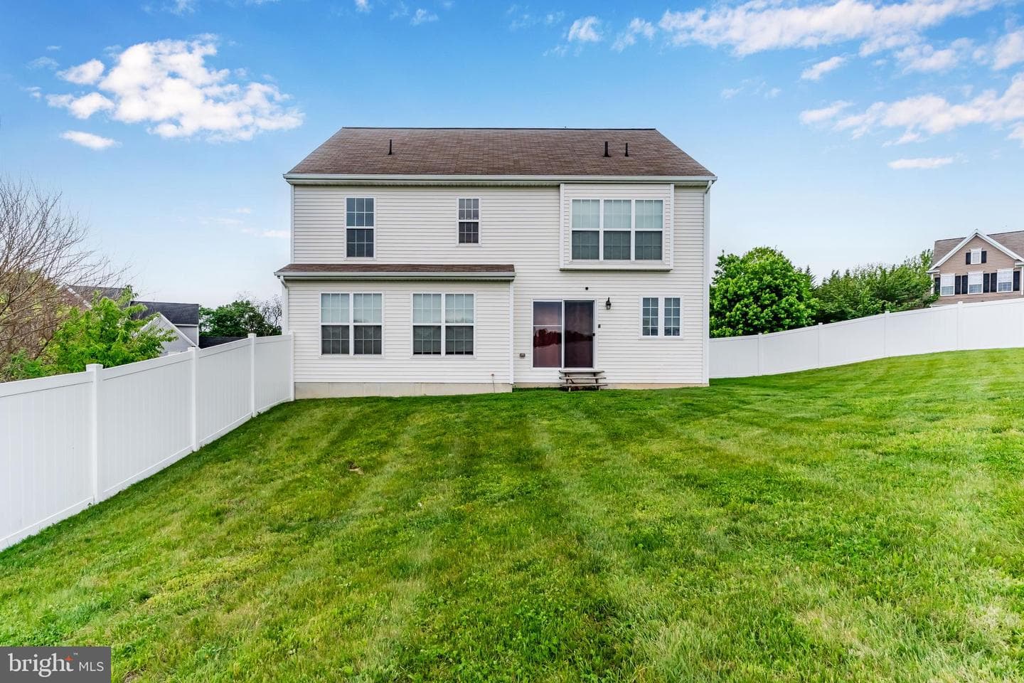 951 Kavanagh Circle photo 3