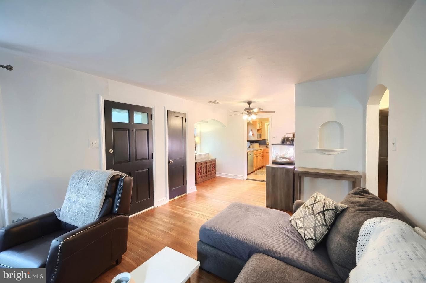 831 Rathton Road photo 10