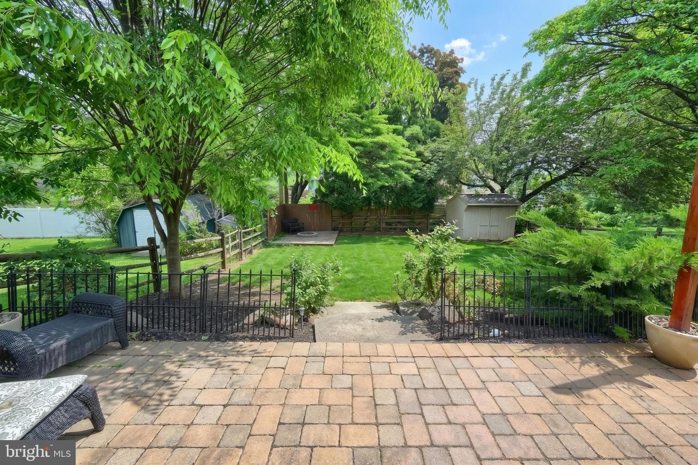 831 Rathton Road photo 4