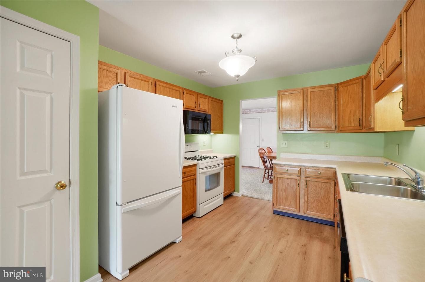 3014 Village Circle W photo 13
