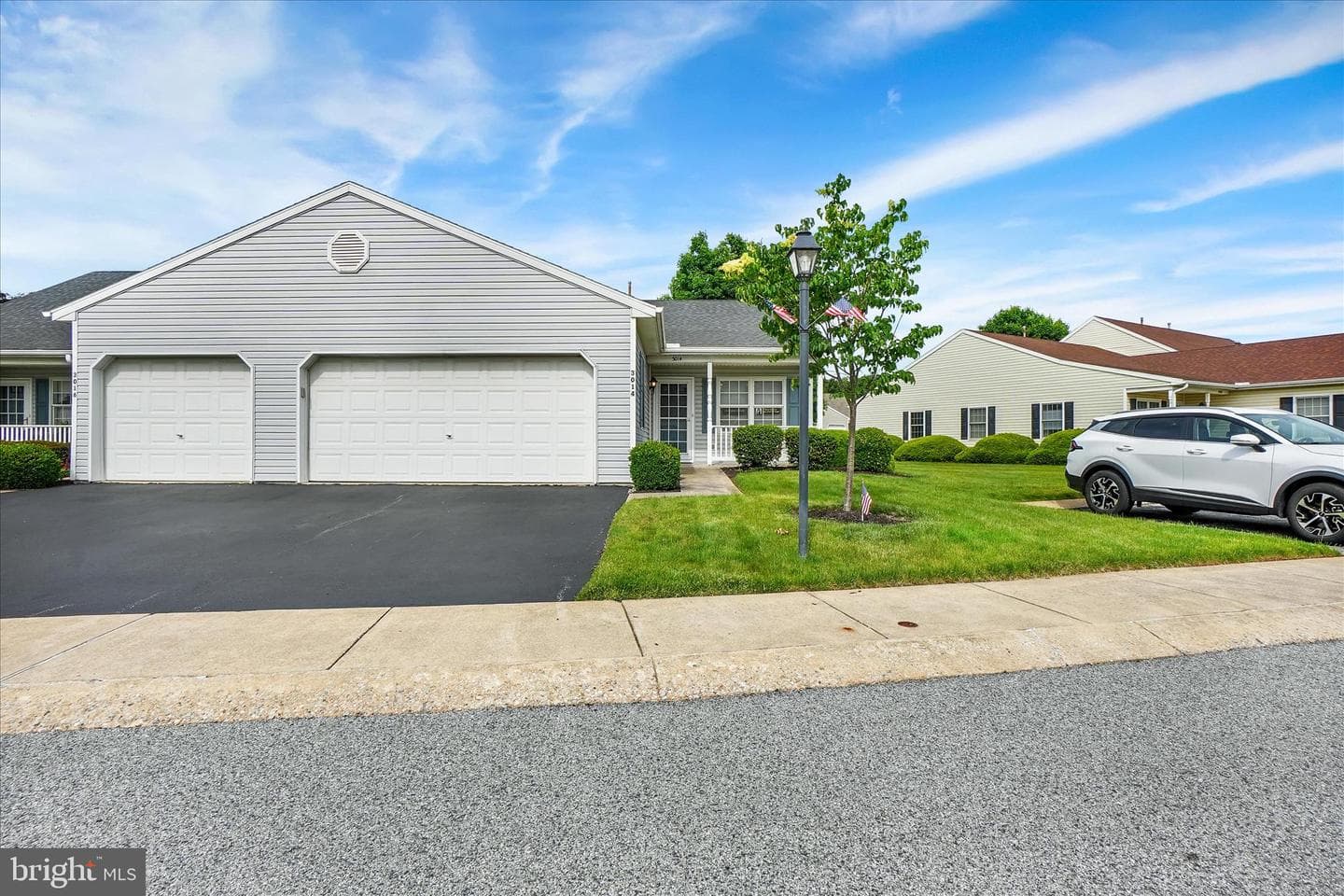 3014 Village Circle W photo 3