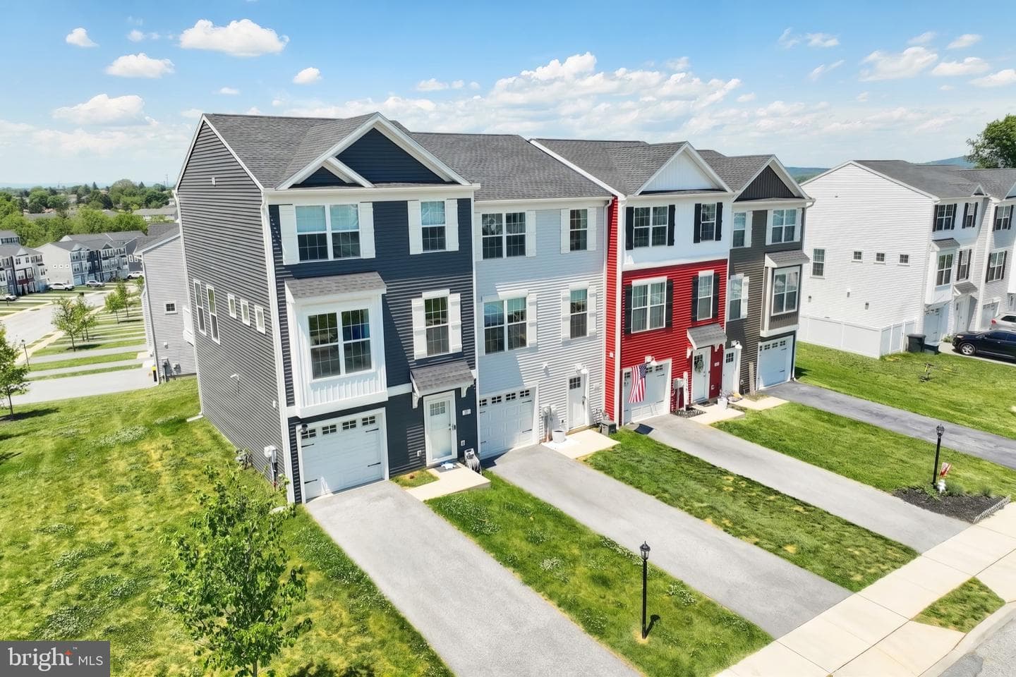 26 Pacer Dr photo 3
