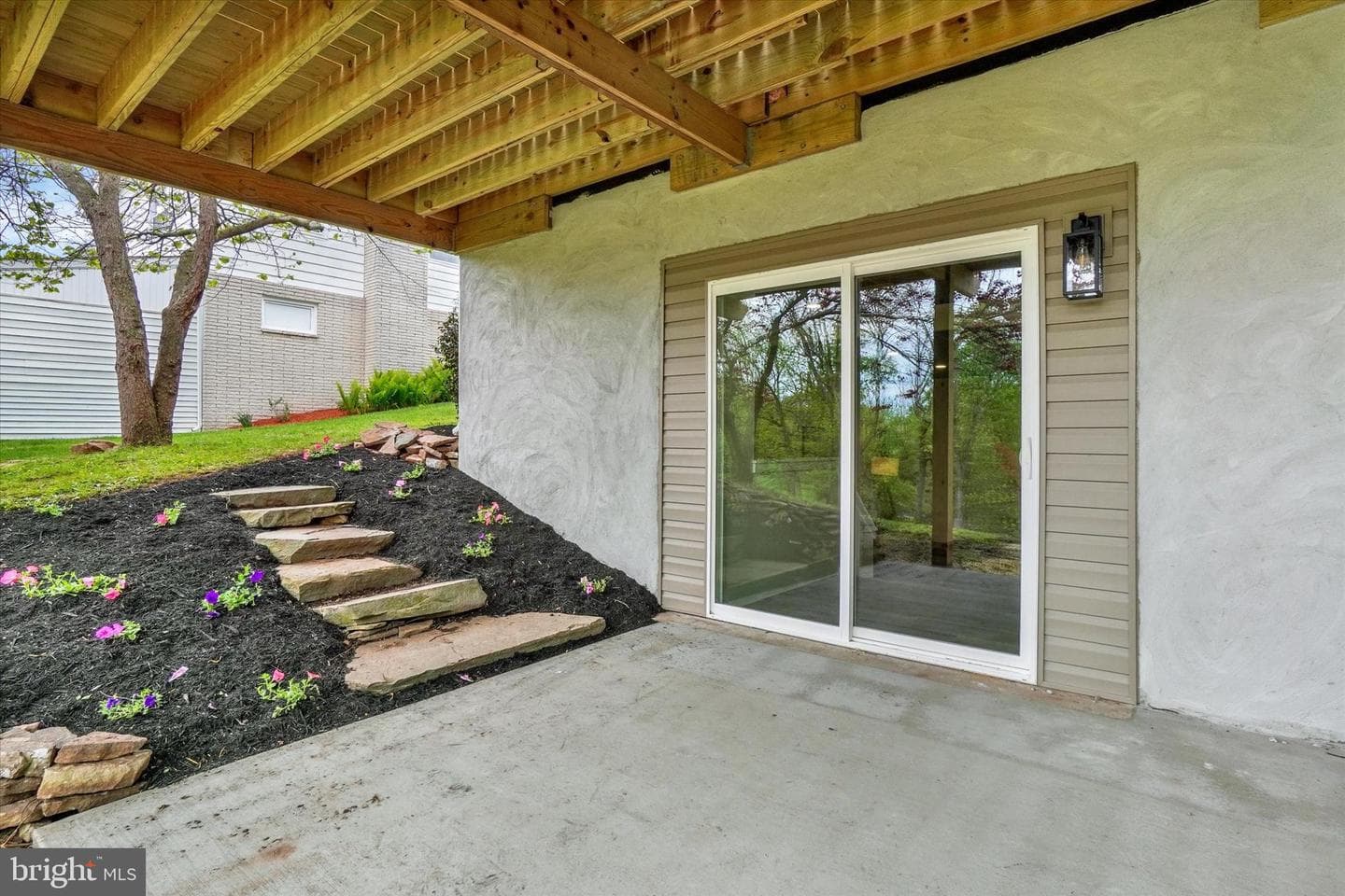 879 Graffius Road photo 36