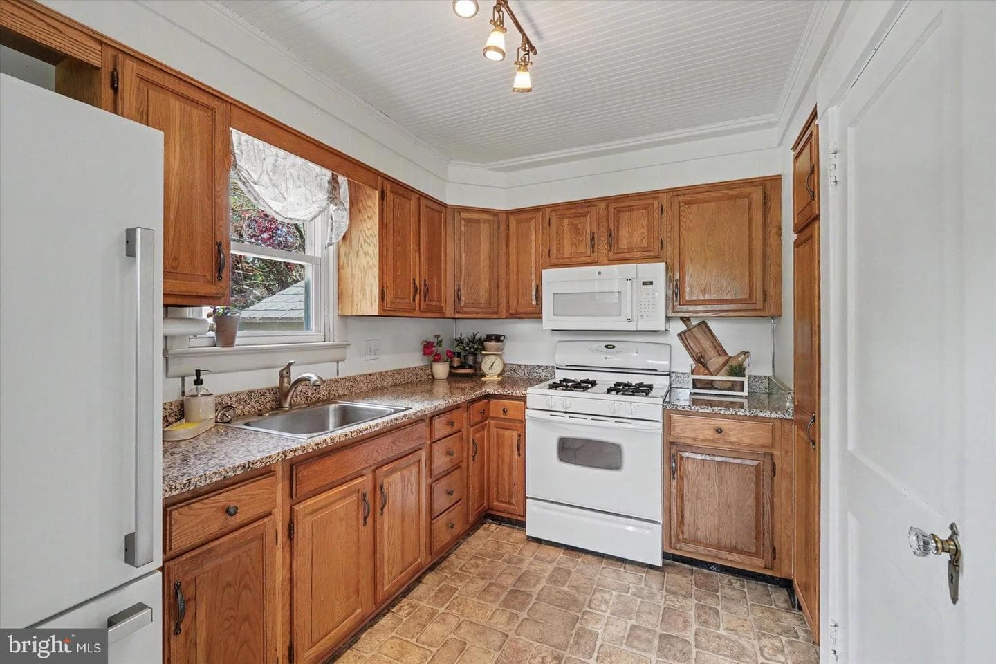 26 Valley Road photo 8