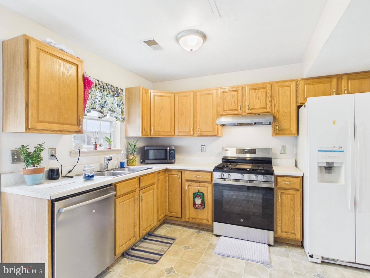 3110 Hackberry Lane photo 9
