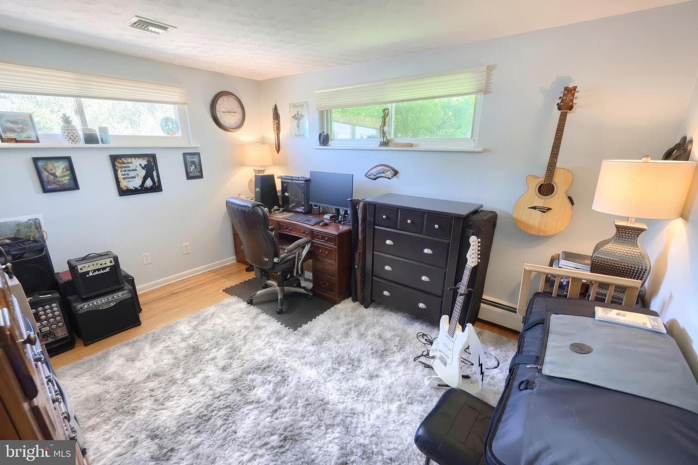 1215 Perry Lane photo 21