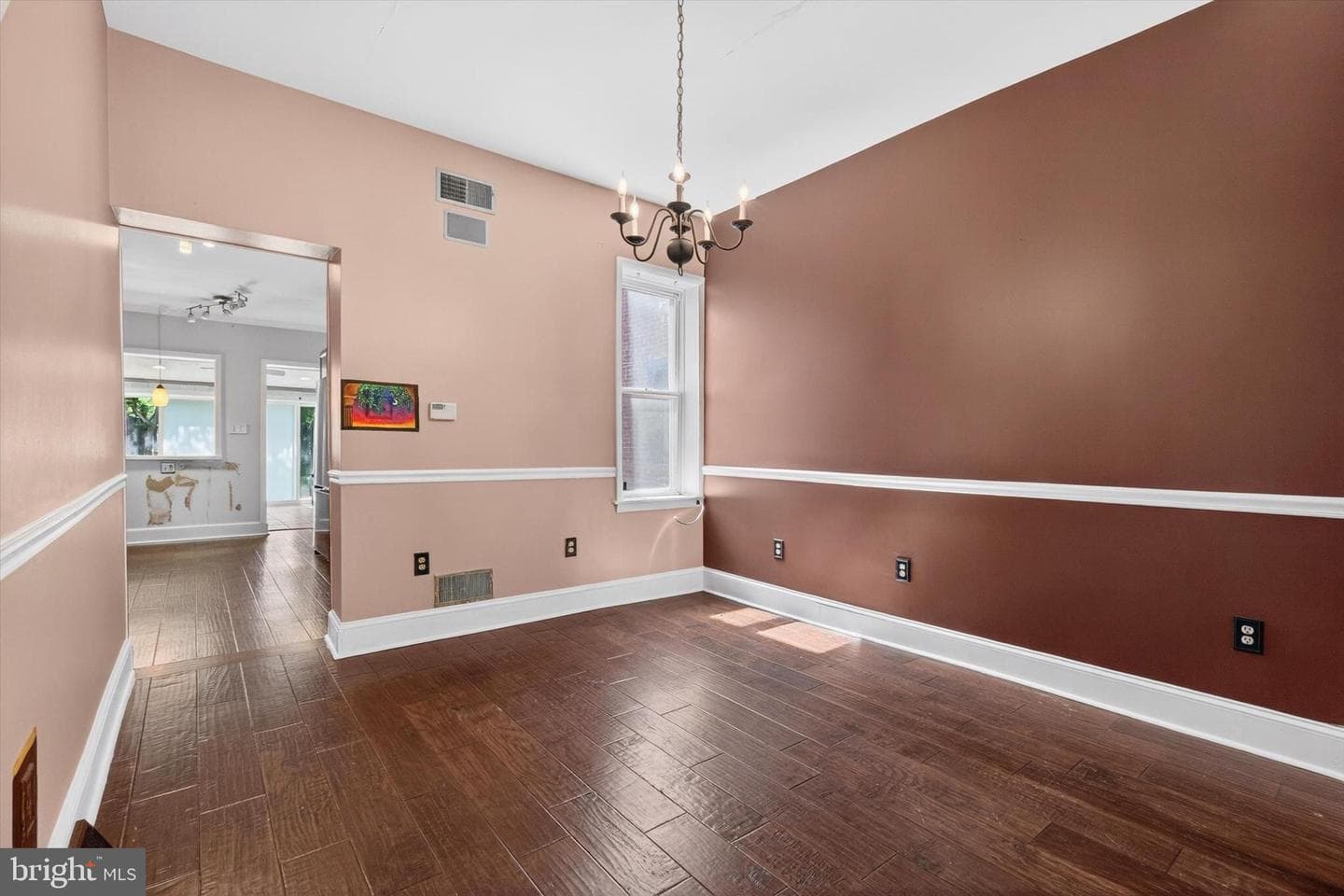 124 S Newberry Street photo 5