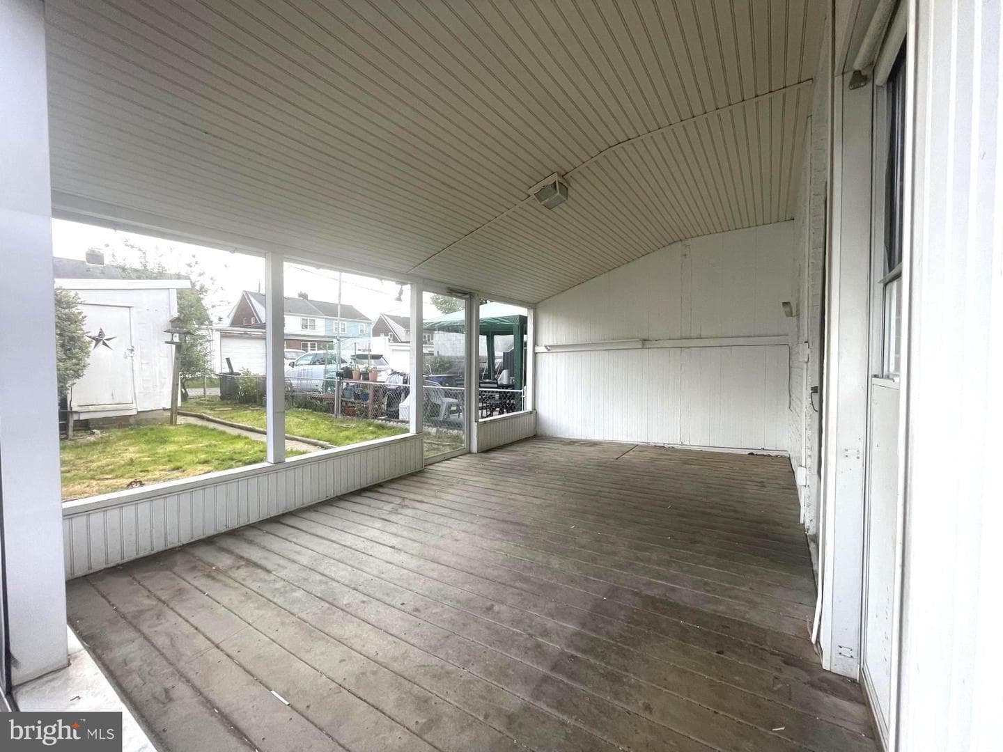 1136 E South Street photo 12