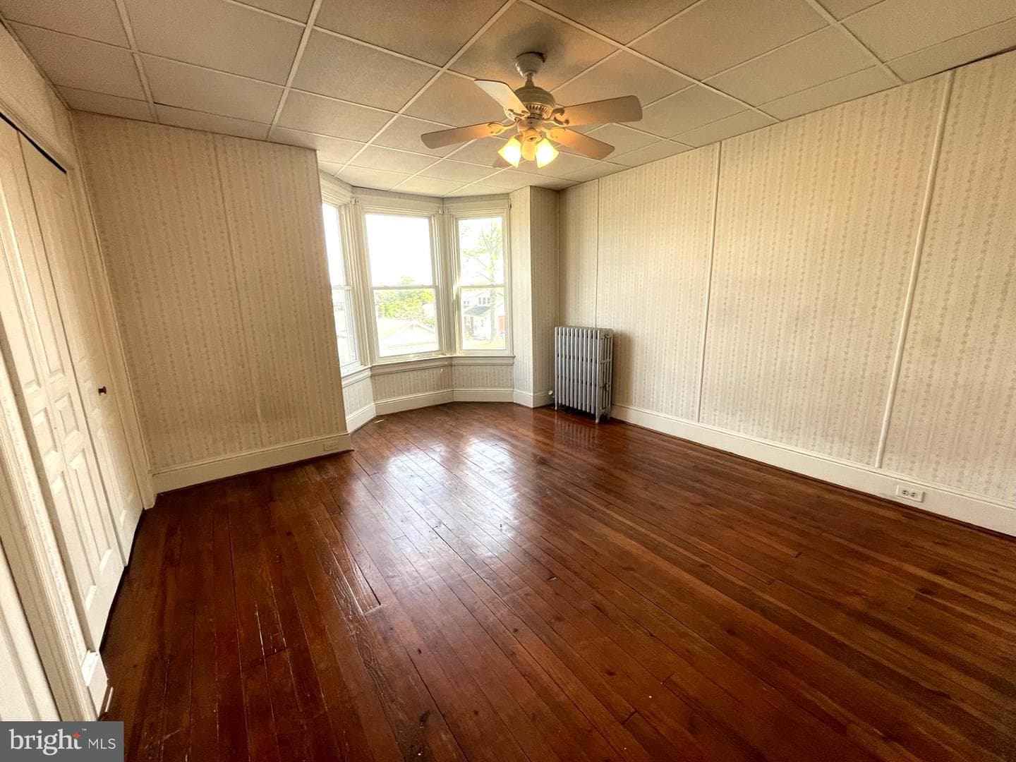 1136 E South Street photo 8