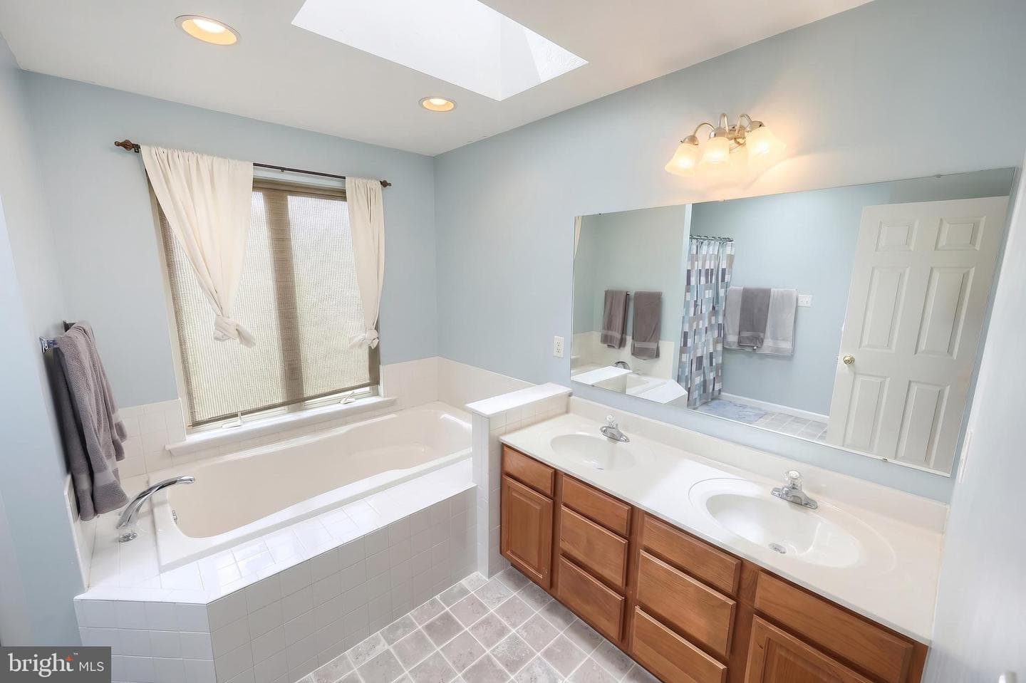 95 Colonial Drive photo 15
