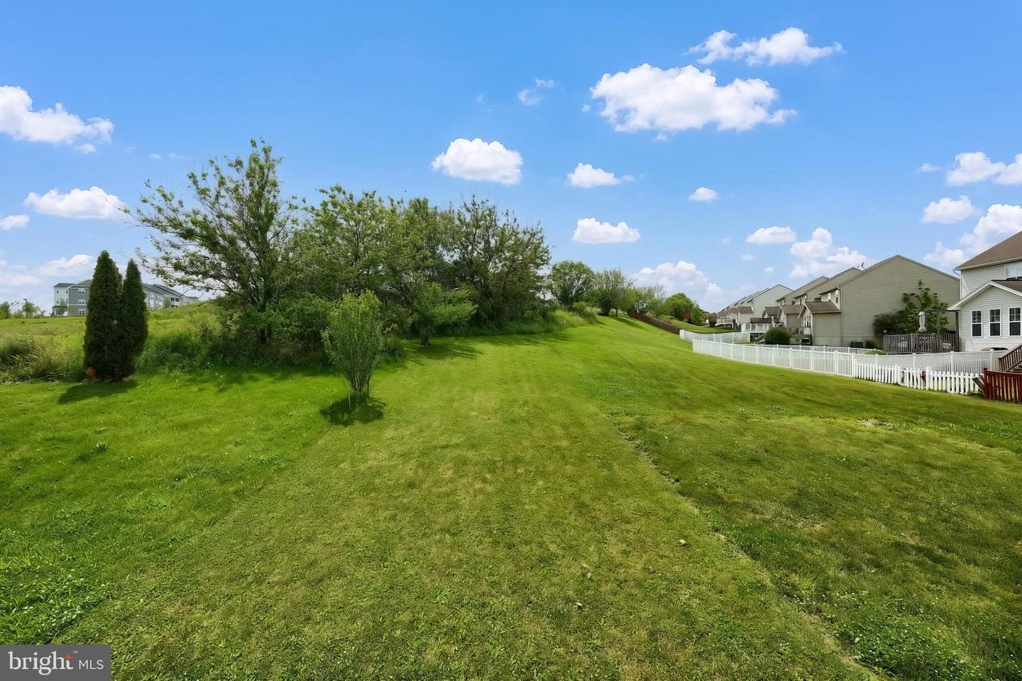 95 Colonial Drive photo 24