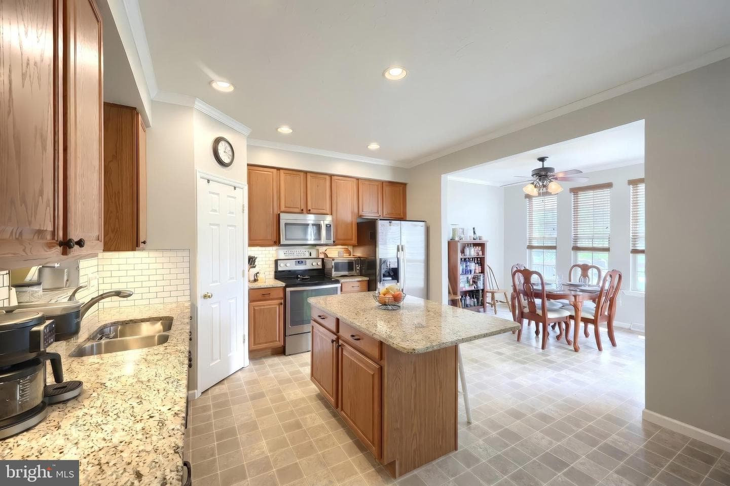 95 Colonial Drive photo 5