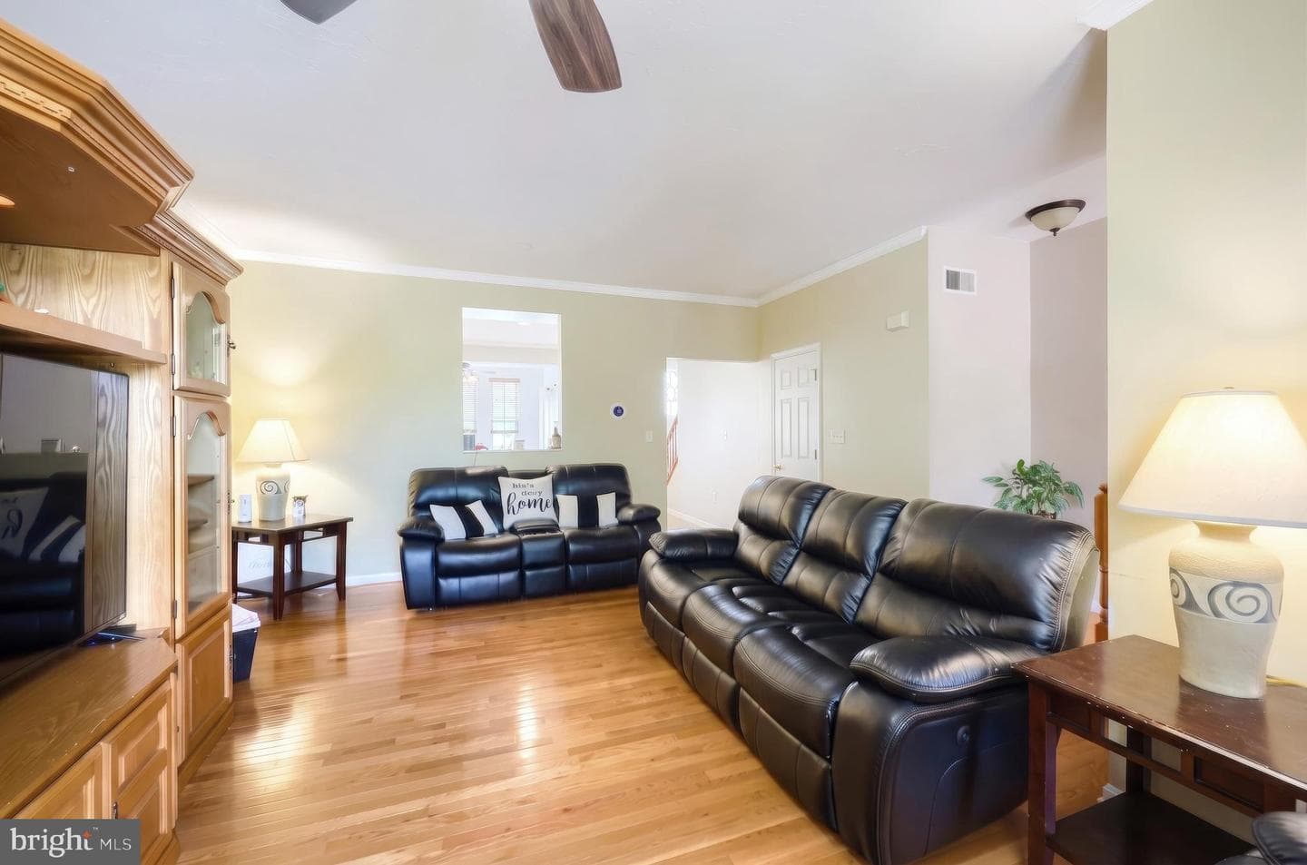 95 Colonial Drive photo 8
