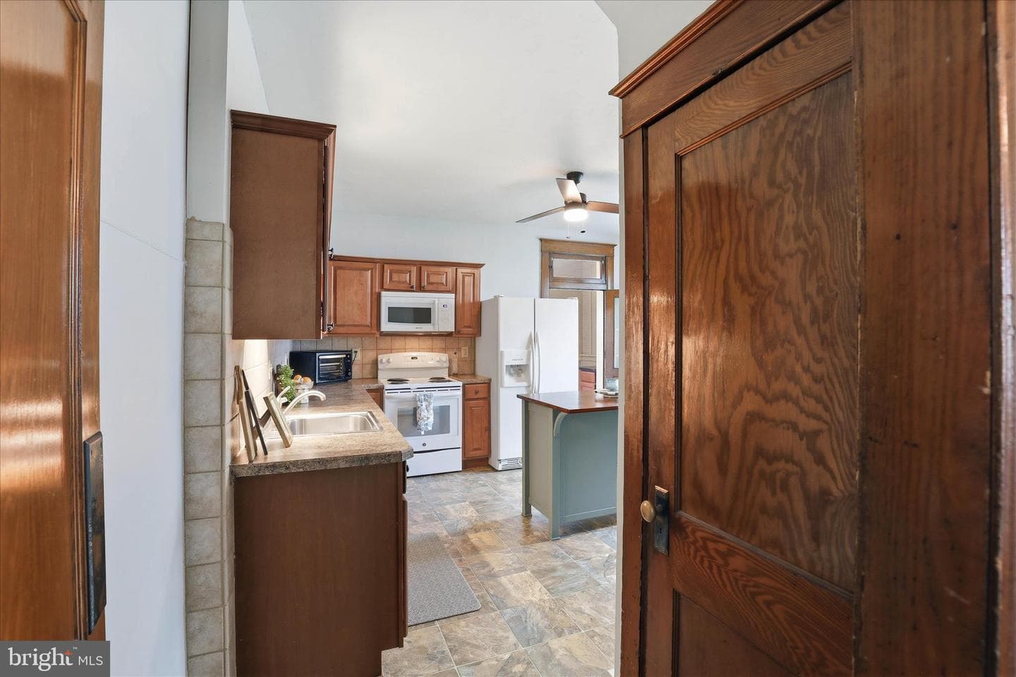 452 S Main Street photo 12