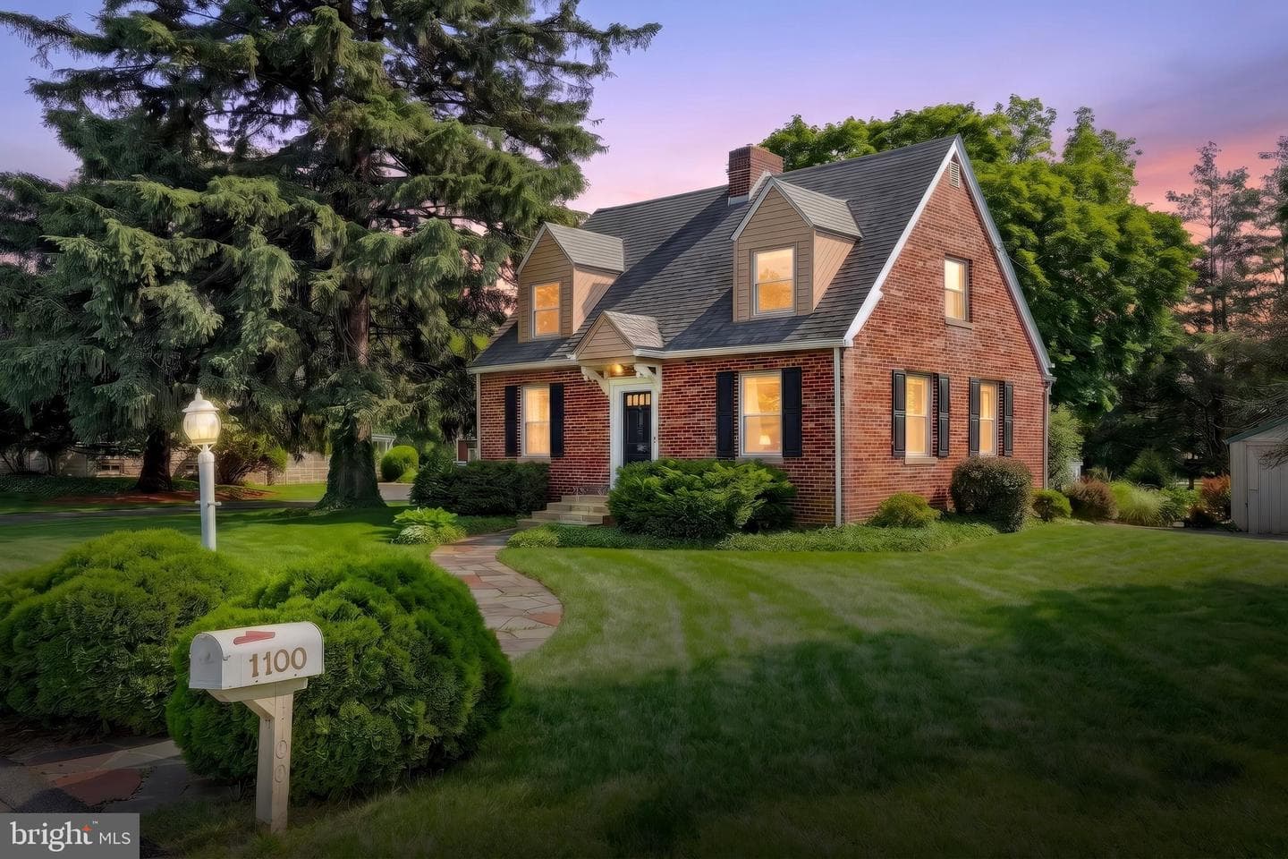 1100 Grandview Road photo 4