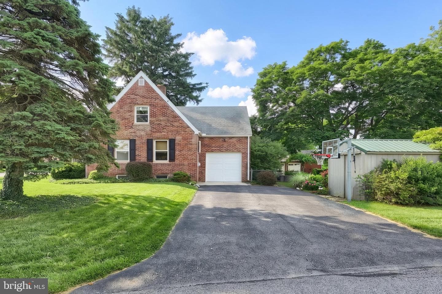 1100 Grandview Road photo 8