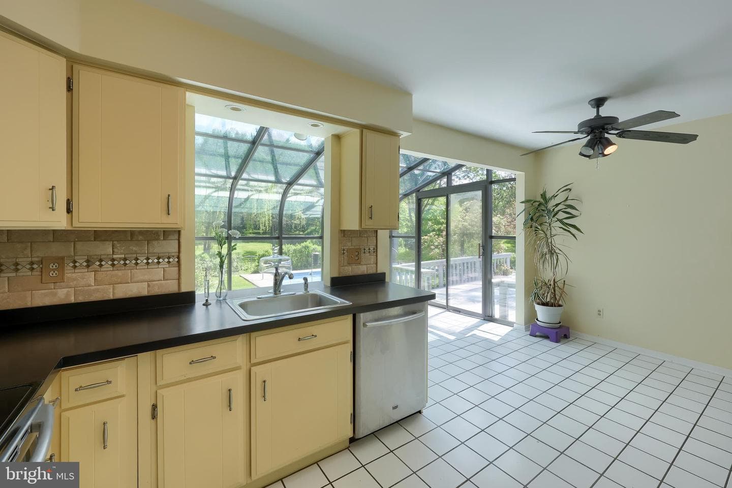 2105 Southbrook Drive photo 18