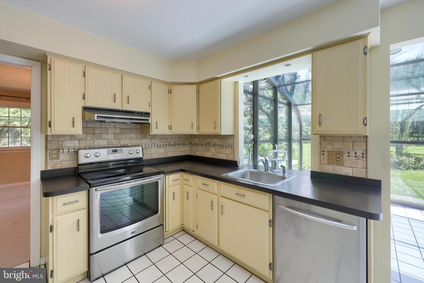 2105 Southbrook Drive photo 20