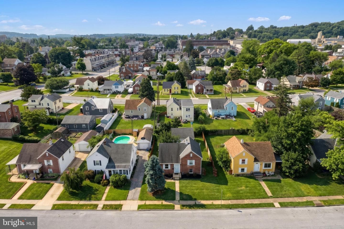 724 Village Road photo 4