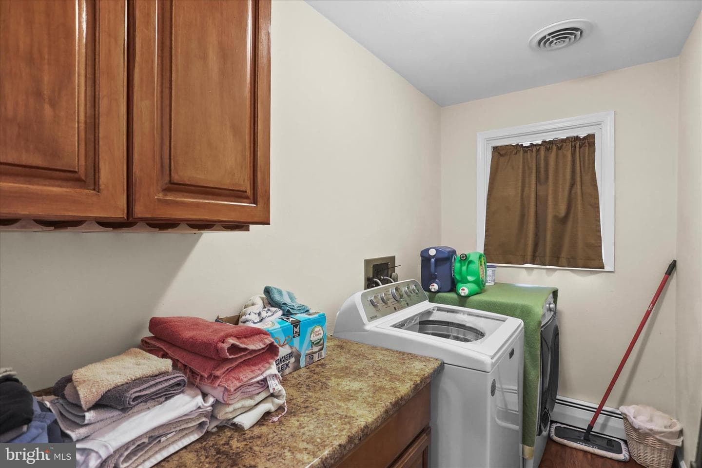 88 Sunset Drive photo 13