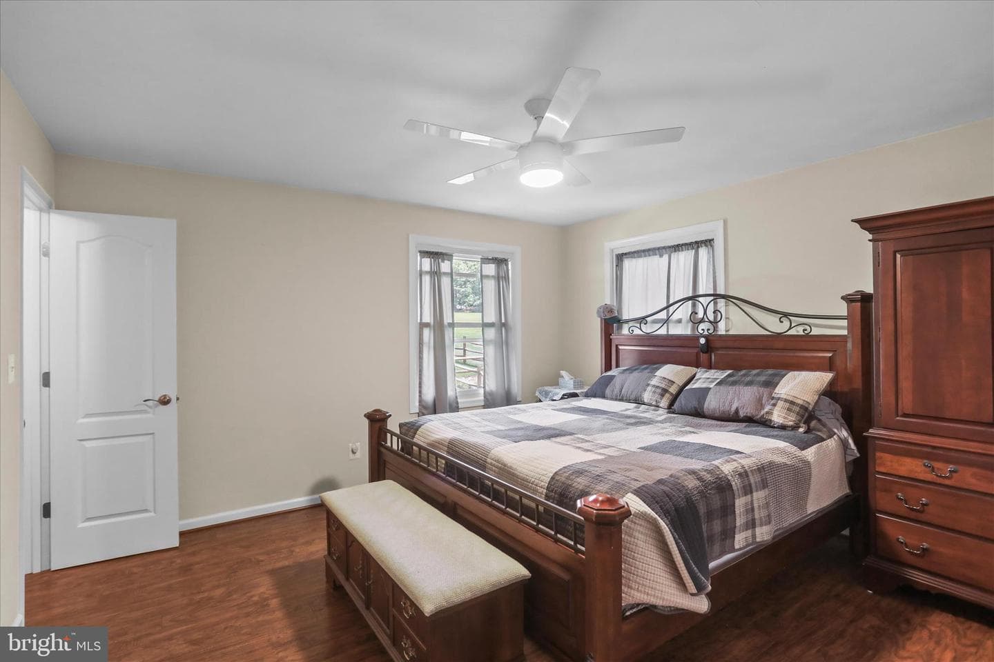 88 Sunset Drive photo 20