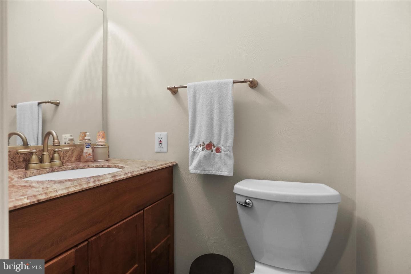 88 Sunset Drive photo 22
