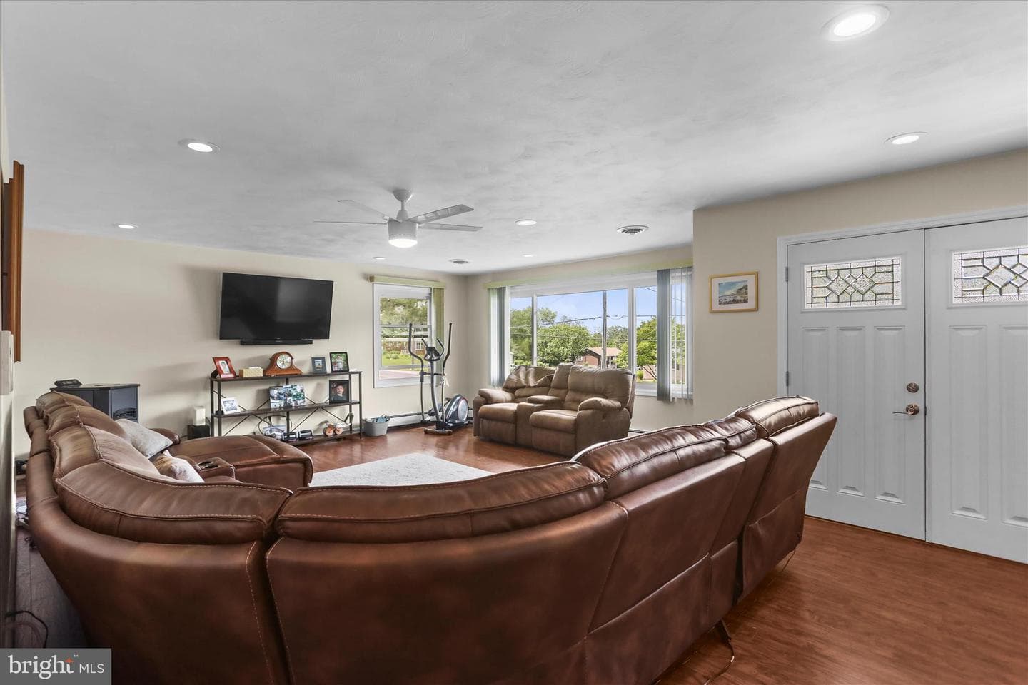 88 Sunset Drive photo 23