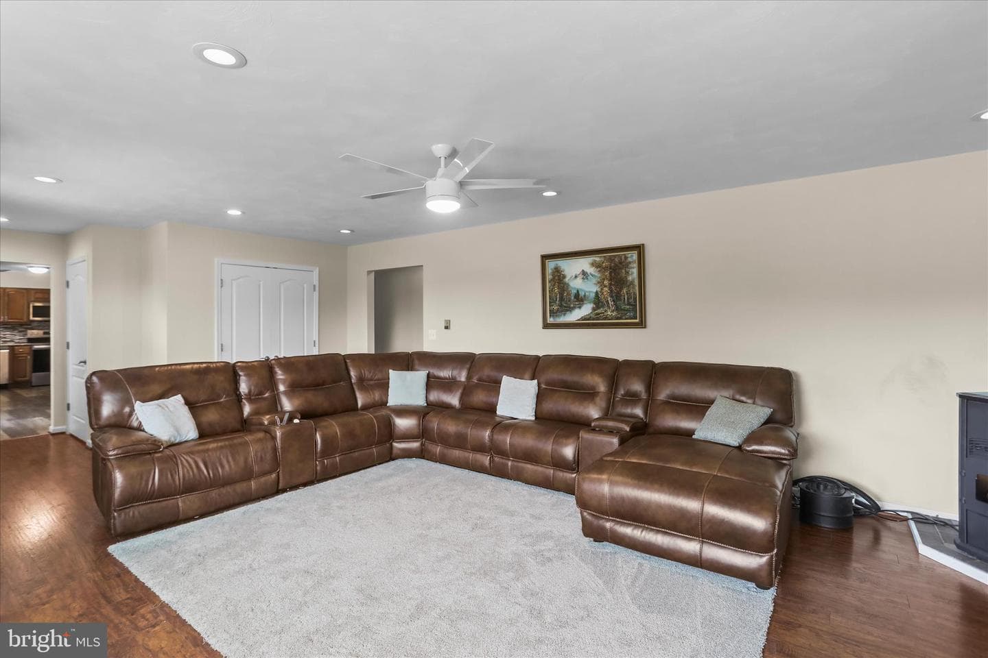 88 Sunset Drive photo 26