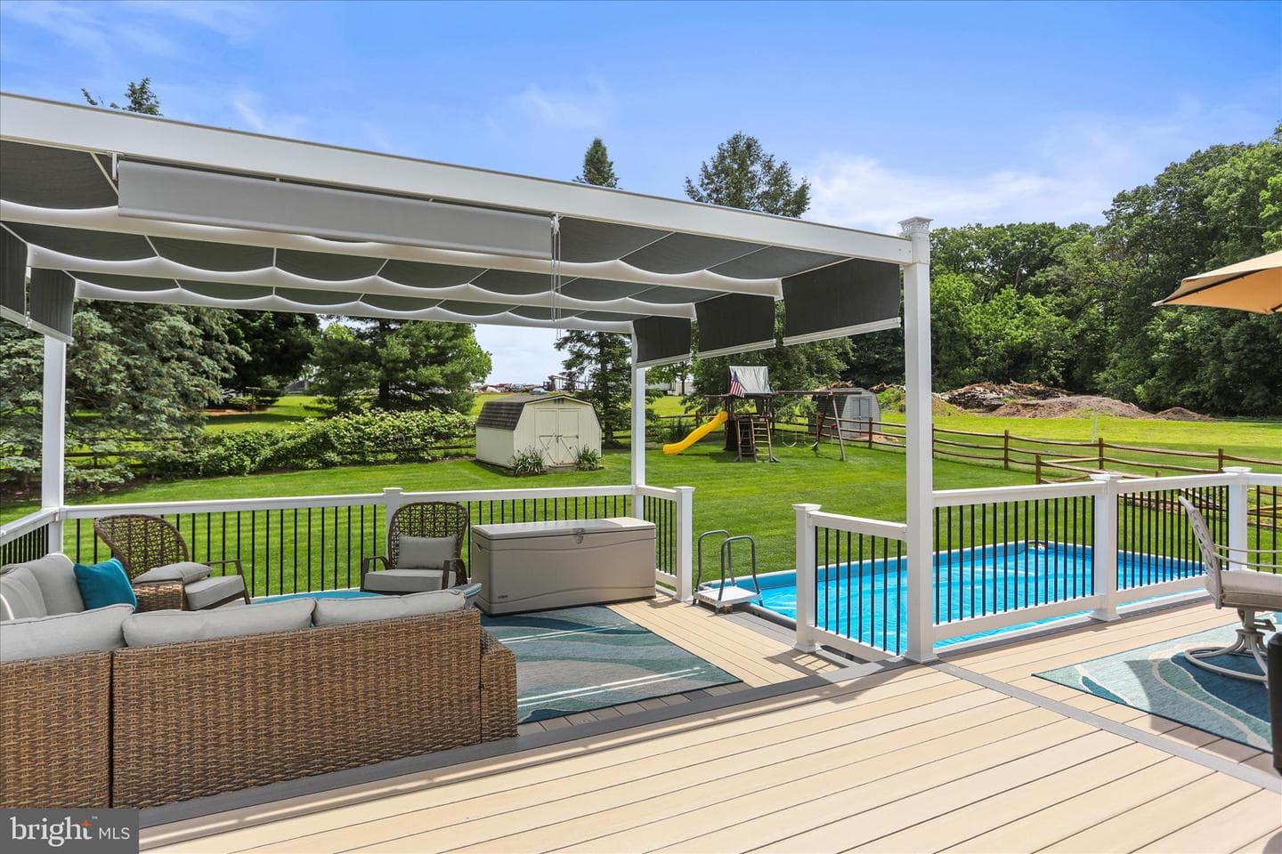88 Sunset Drive photo 35