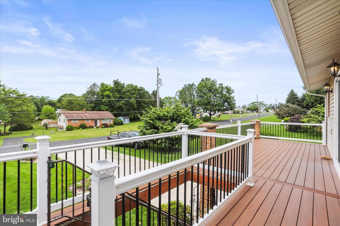 88 Sunset Drive photo 4