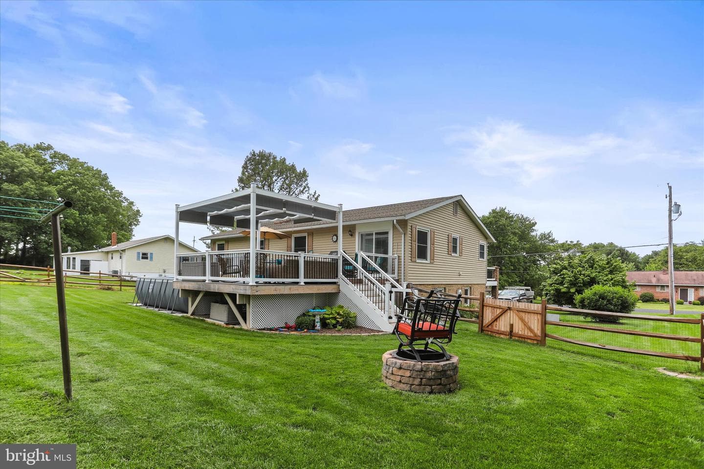 88 Sunset Drive photo 41